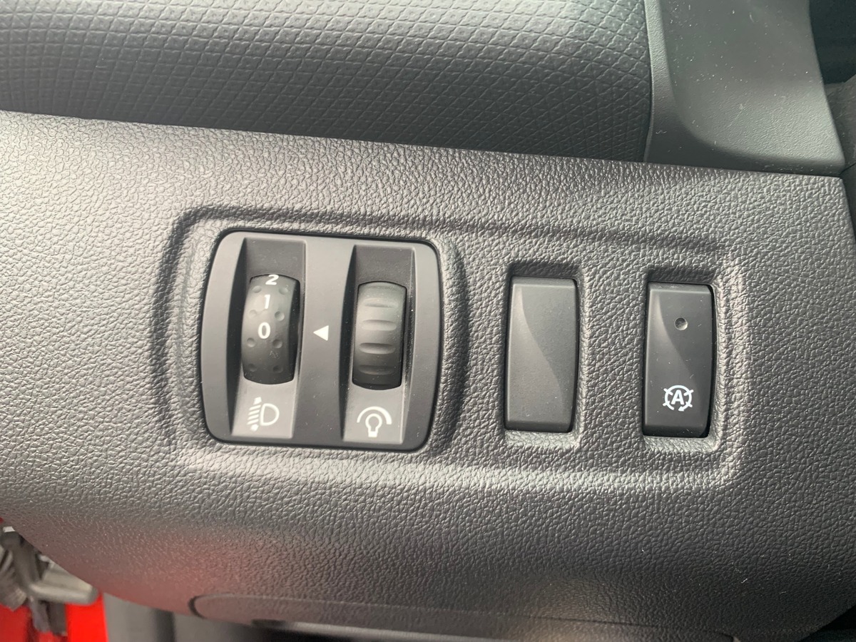 RENAULT Clio IV 90 ch | LIMITED | Phase 2 | GPS | Régulateur de vitesse