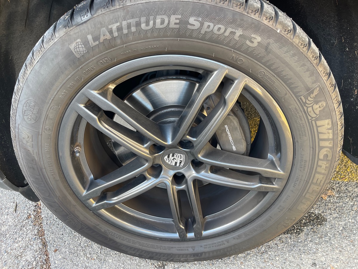 Porsche Macan 2.0 245 CV AWD / Toit ouvrant / Pack Chrono / Pack Black / Intérieur Cuir