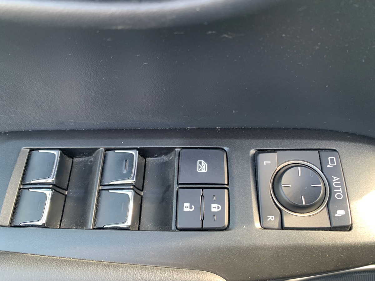 Lexus NX 300h 197 ch | F-SPORT 4WD | Caméra de recul | Siéges électriques | Toit panoramique | GPS