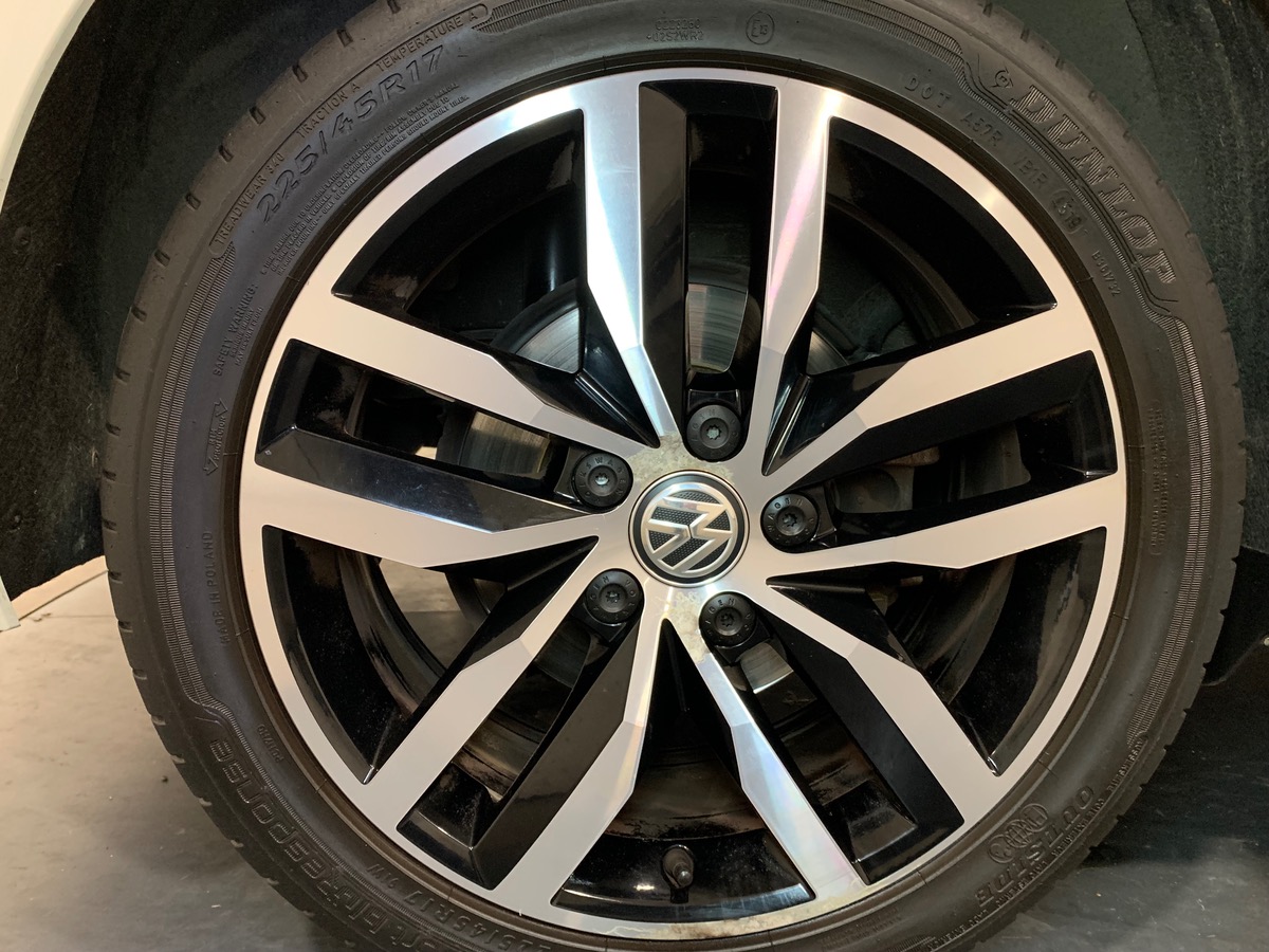 Volkswagen Golf 2.0 TDI 150 CARAT DSG