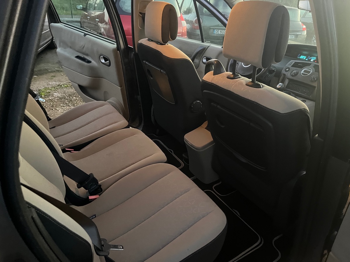 RENAULT Scenic 1.5 dci 168725KM