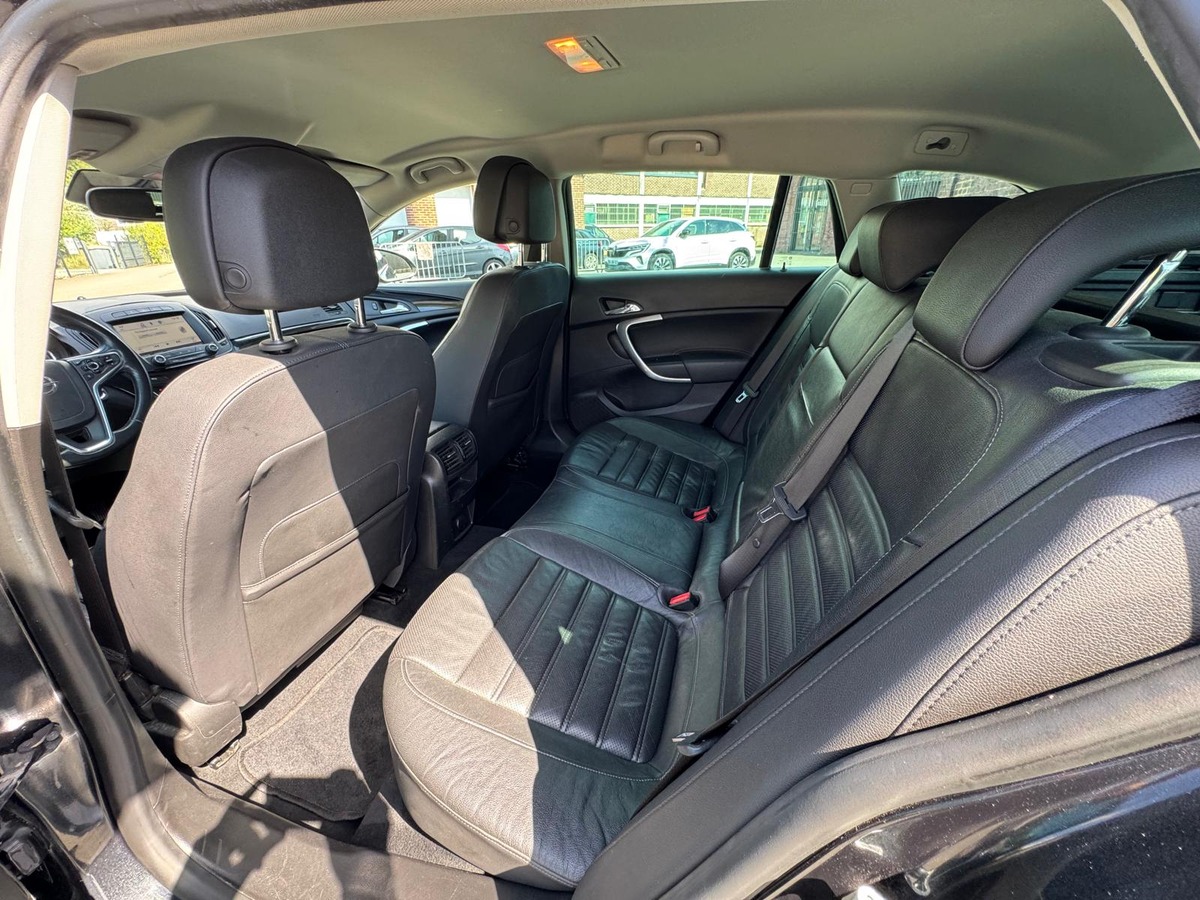 Opel Insigna Sport Tourer 2.0 CDTI 140cv COSMO PACK - Garantie