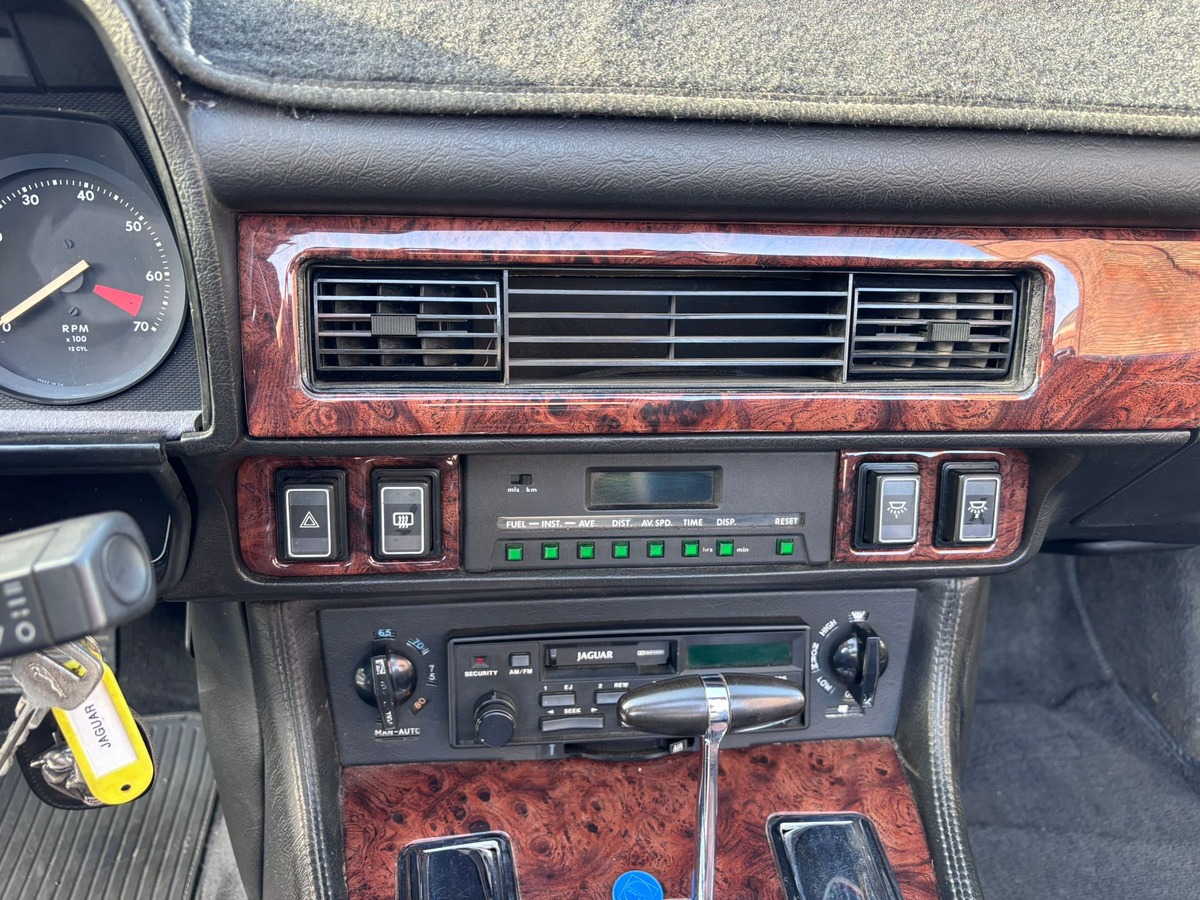 Jaguar XJS Cabriolet V12 289cv boite automatique