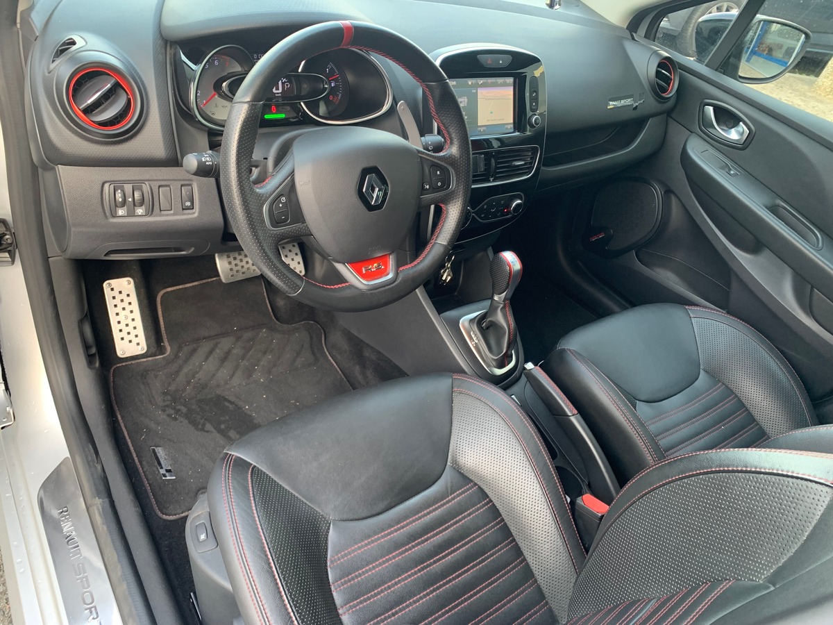 RENAULT Clio IV RS TROPHY | Caméra de recul | Stage 1 | Régulateur | GPS | Echappement Akrapovic