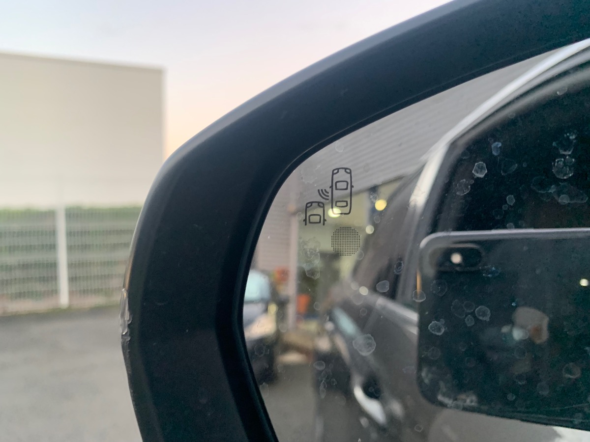 Peugeot 3008 130 | GT LINE | Mirror Screen | Pack City 1 | Full LED Technology | Phares Adaptatifs