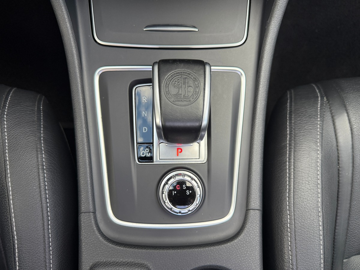 Mercedes-Benz CLA Shooting Brake 45 AMG Phase 2 Turbo 2.0 i 4MATIC 7G-DCT 381 cv, Suivi MERCEDES