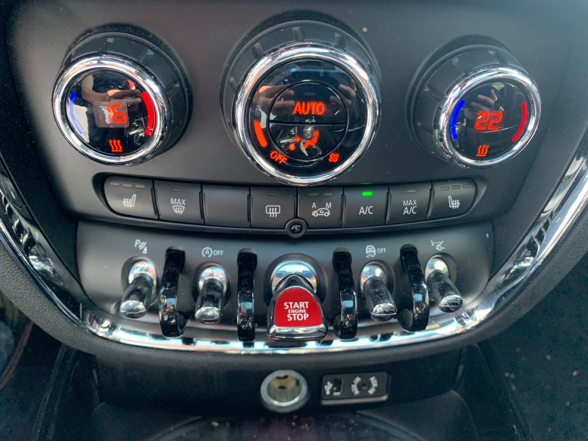 Mini Clubman 192 | S | Pack JCW | Toit panoramique | Mode Sport | Sièges chauffants | Harman Kardon