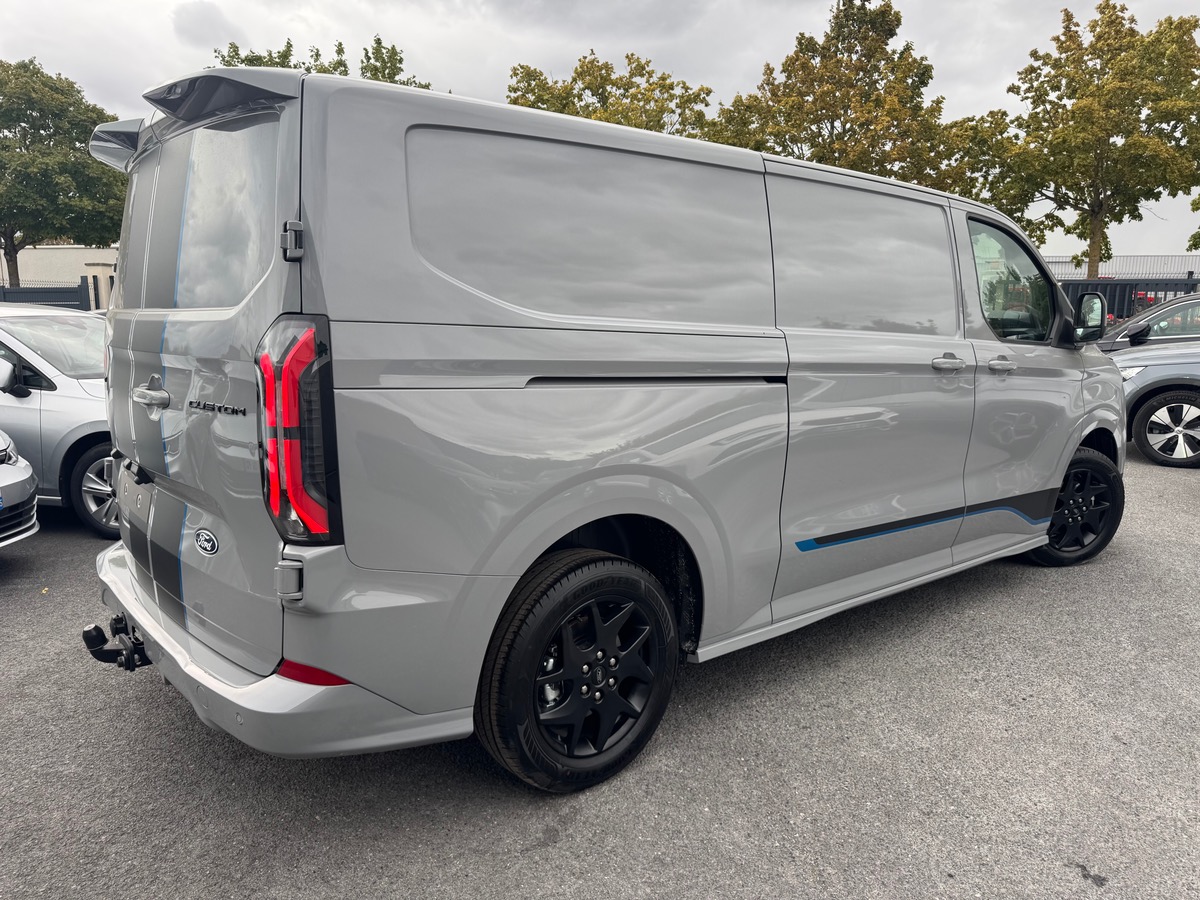 Ford TRANSIT CUSTOM L2H1 2.0 ECO BLUE 170CH SPORT / 2 PORTES LATERALES