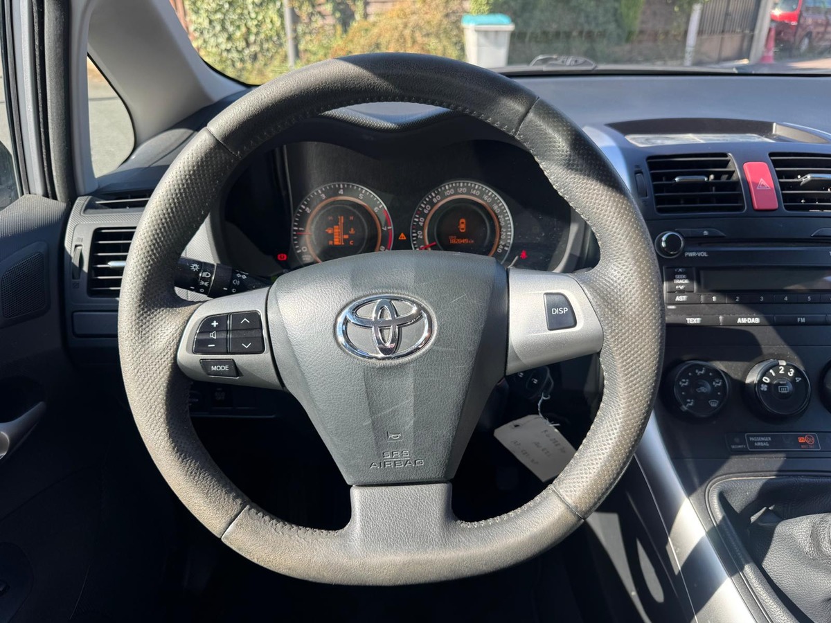 Toyota Auris 1.3 100cv Active - Garantie