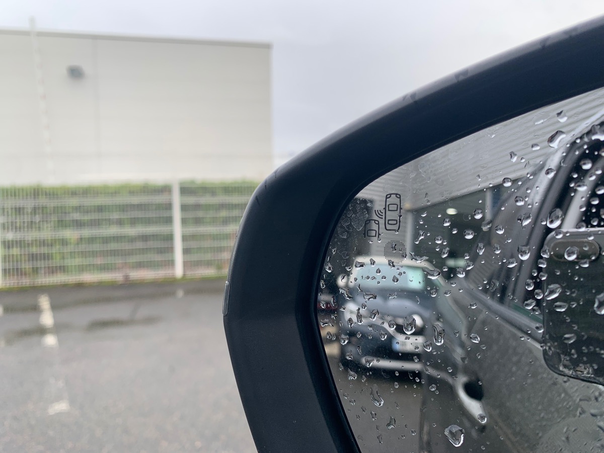 Peugeot 3008 130 ch | Allure business | Mirror link | Caméra recul | Coffre assisté électriquement