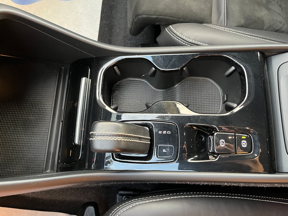 Volvo XC40 D3 2.0 TDi Geartronic8 150 R DESIGN Boîte automatique
