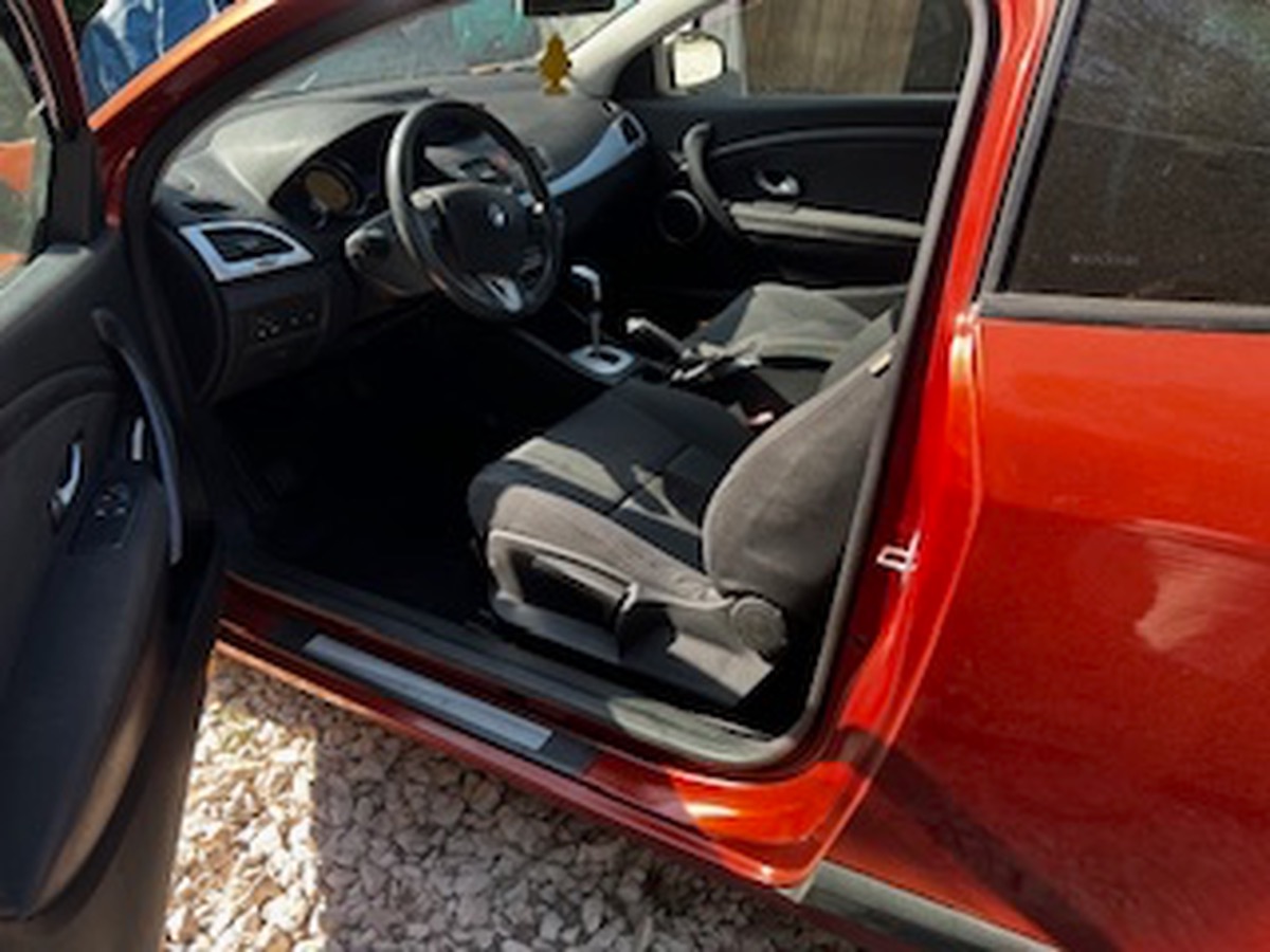 RENAULT Megane III COUPE 2.0 DCI DYNAMIQUE