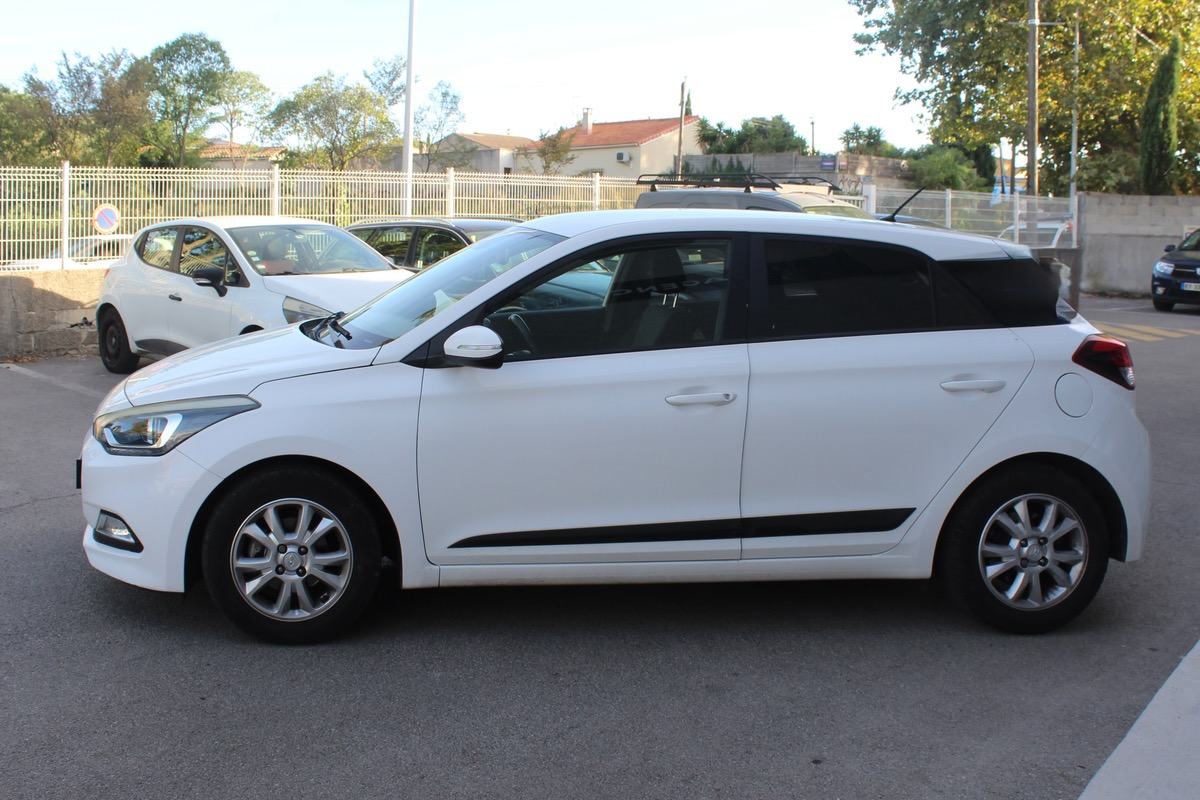 Hyundai i20 1.2 84 ch INITIA + CLIMATISATION + BLUETOOTH