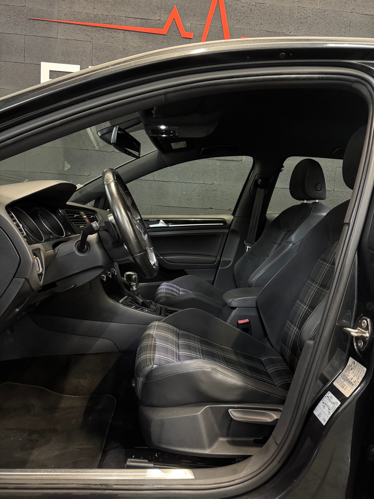 Volkswagen Golf VII GTD 2.0 TDI 184 DSG6