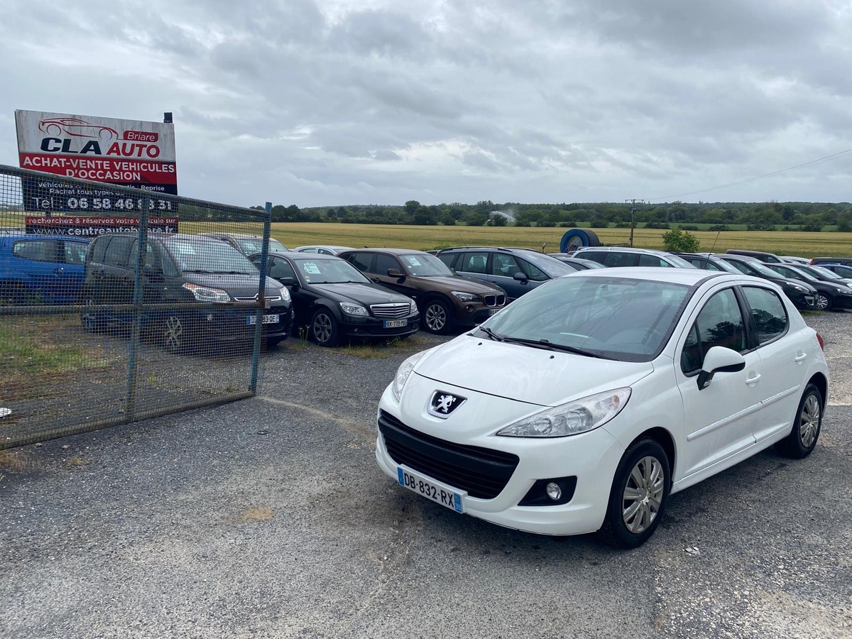 Peugeot 207+ 1.4 hdi 70cv 235075km de 12/2013