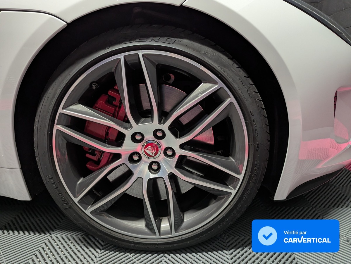Jaguar F-TYPE R V8 5L BVA8 AWD 550 ch