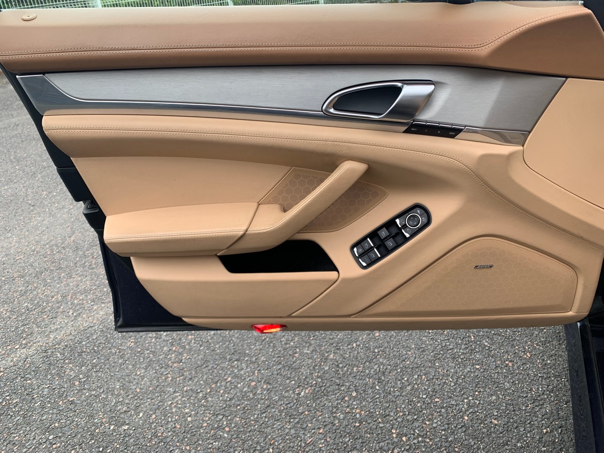 Porsche Panamera 380 ch | S Hybrid | Toit ouvrant | Mode Sport Plus | Siéges chauffants | Radars
