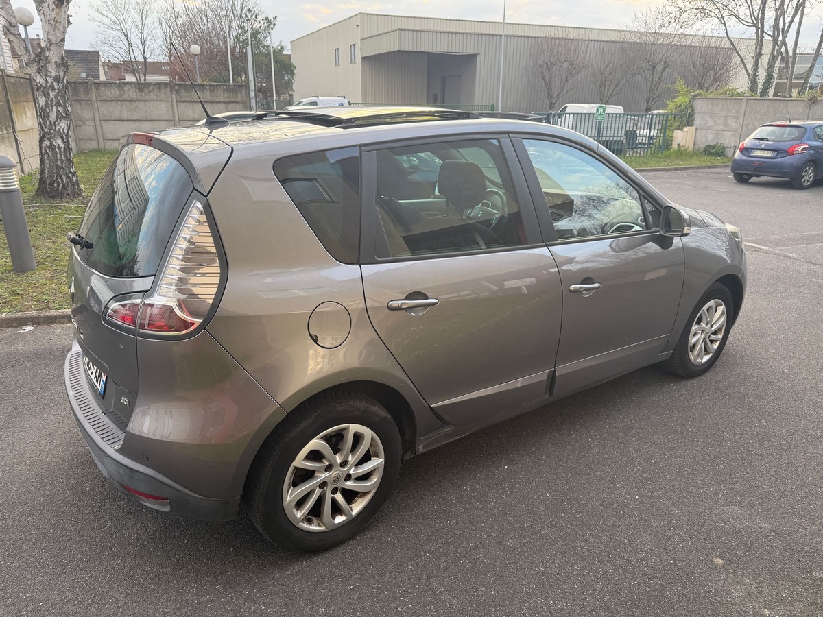 RENAULT Scenic 1.6 DCI 130 CV dynamiques en 4X