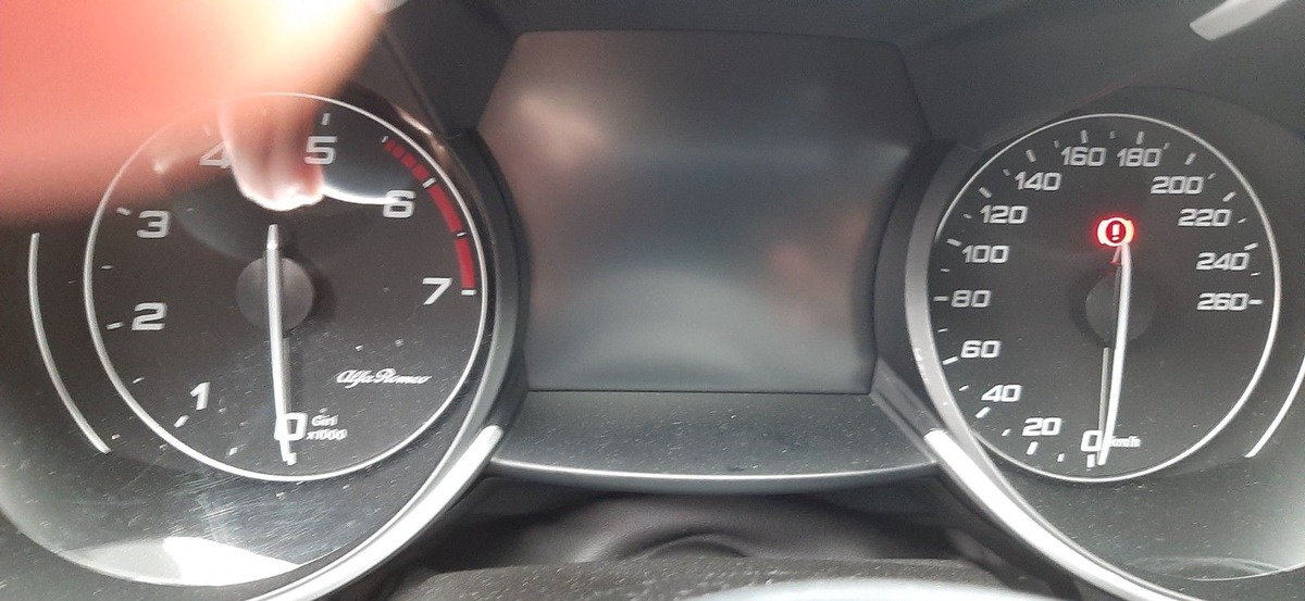 Alfa Romeo Giulia 2.0 TB 280ch Veloce Q4 AT8 MY22 / toit ouvrant / Harman Kardon