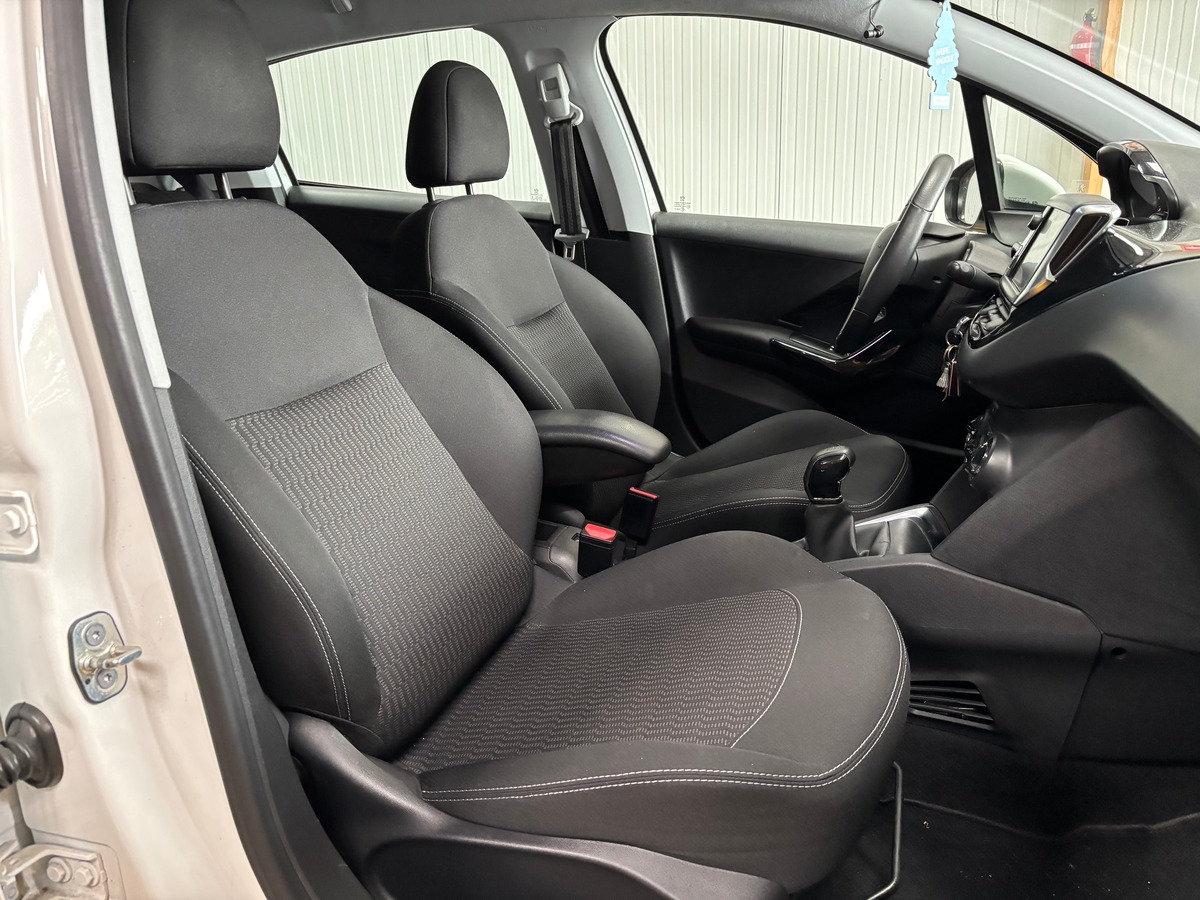 Peugeot 208 1.5 BLUEHDI 100 S&S ACTIVE 5P