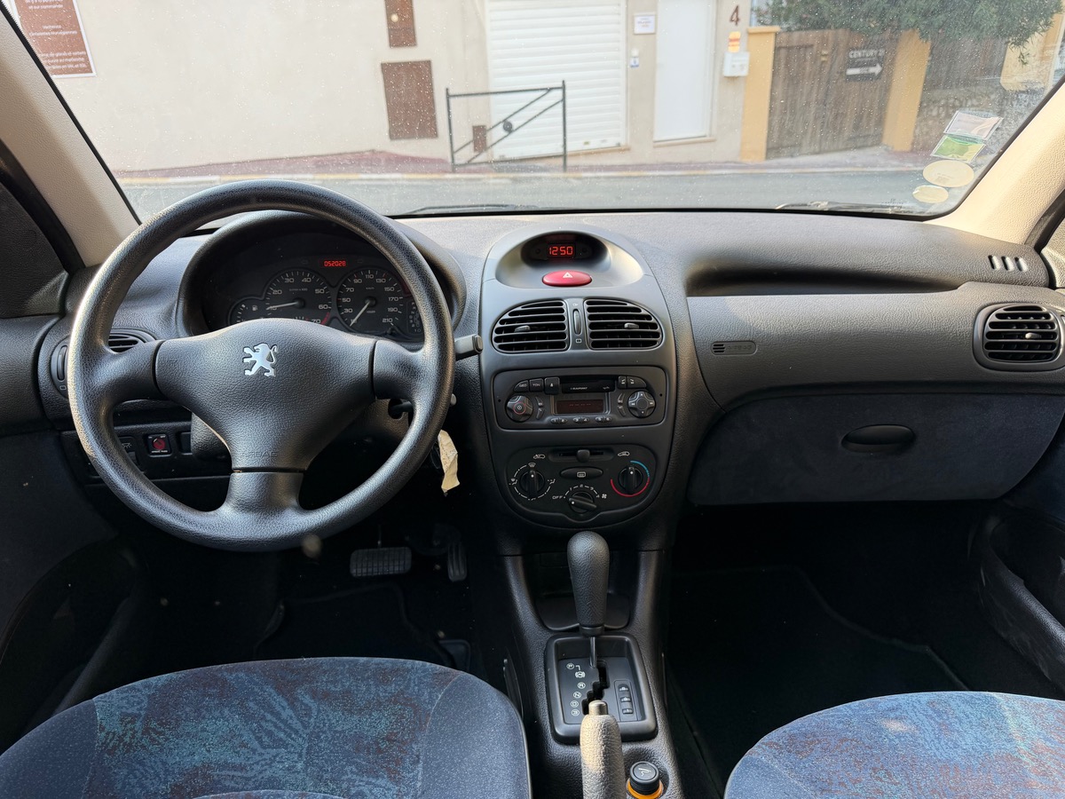 Peugeot 206 1.4 i 75 CV Xr /Deuxièmes Mains / Boite Auto / Km Réel