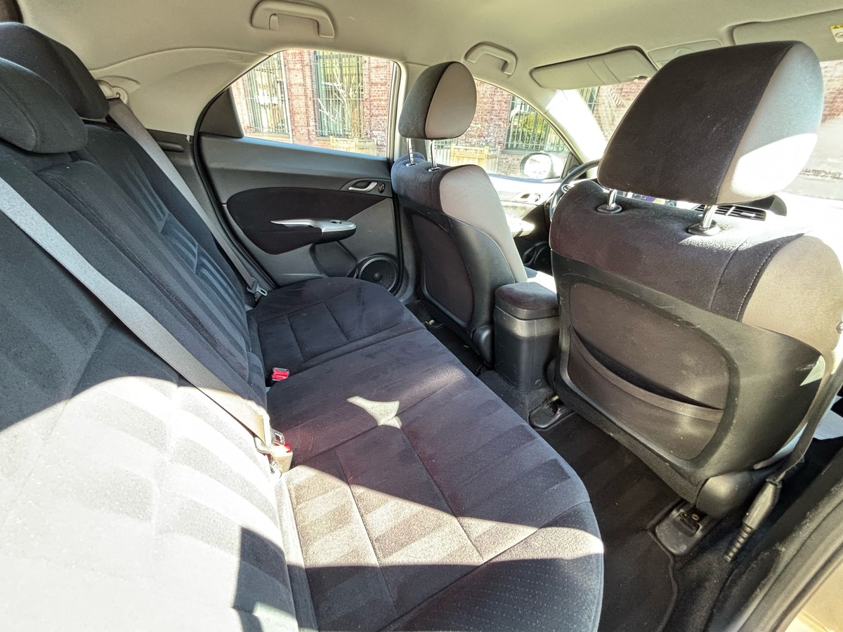 Honda Civic 1.8 VTEC 140 COMFORT-5 PORTES-GARANTIE