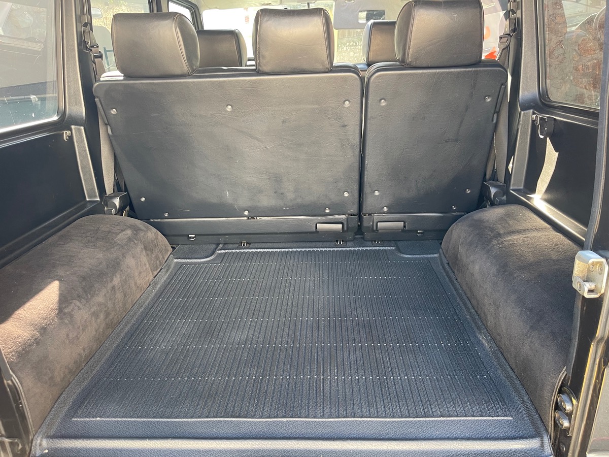 Mercedes-Benz Classe G 300 GD 113 CV /  Boite Automatique / Toit Ouvrant / Clim/ Jantes Noir