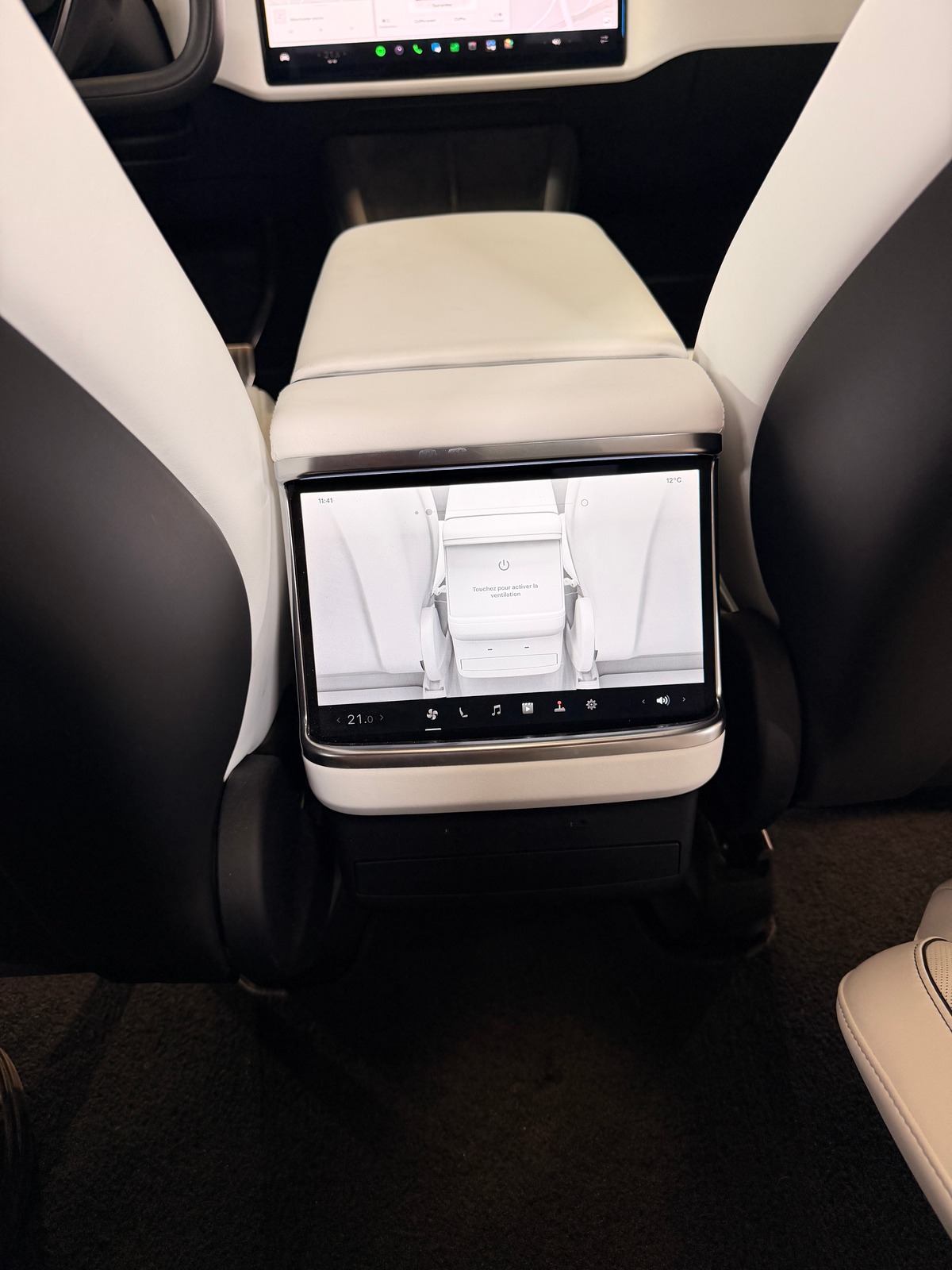 Tesla Model X PLAID 1020 CH