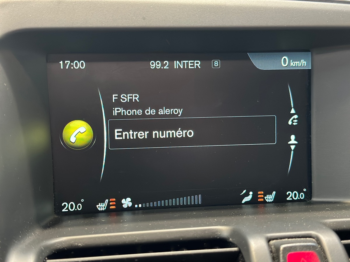 Volvo XC60 D4 2.0L 190 cv XENIUM Geartronic - Toit ouvrant / Hifi HK / Caméra
