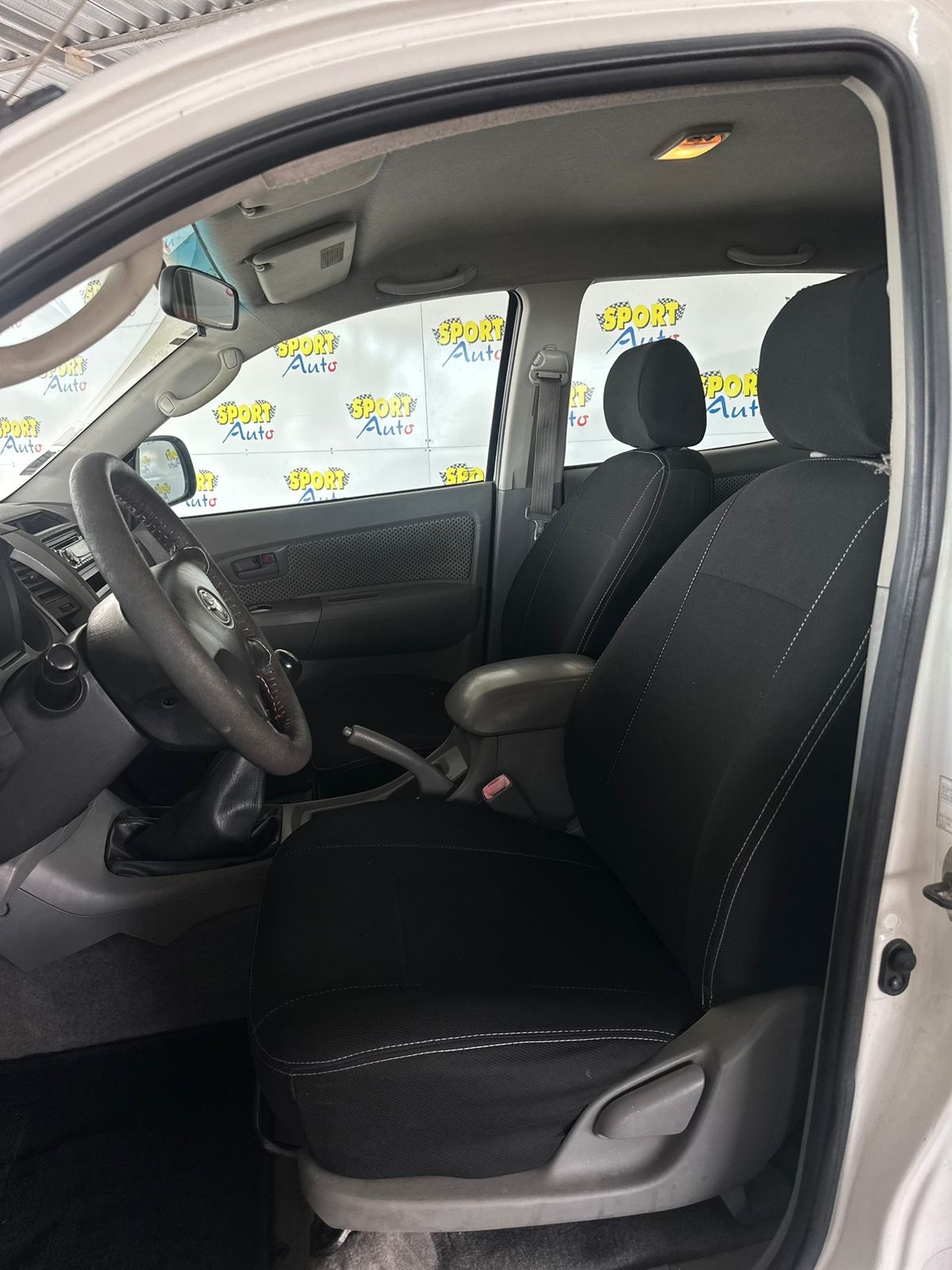 Toyota Hilux 2.5L 5 PLACES X SPORT AUTO X