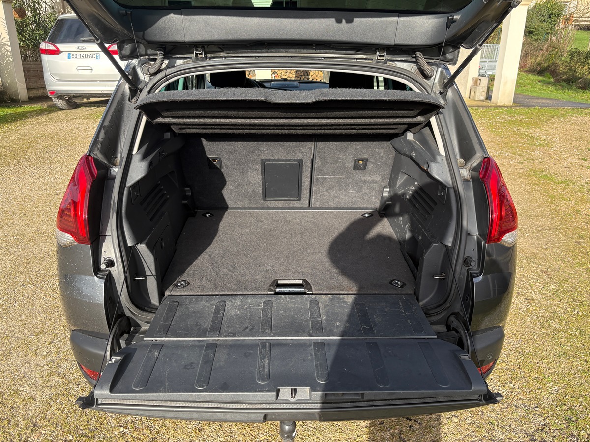 Peugeot 3008 1.6 hdi - 115CH - 6CV