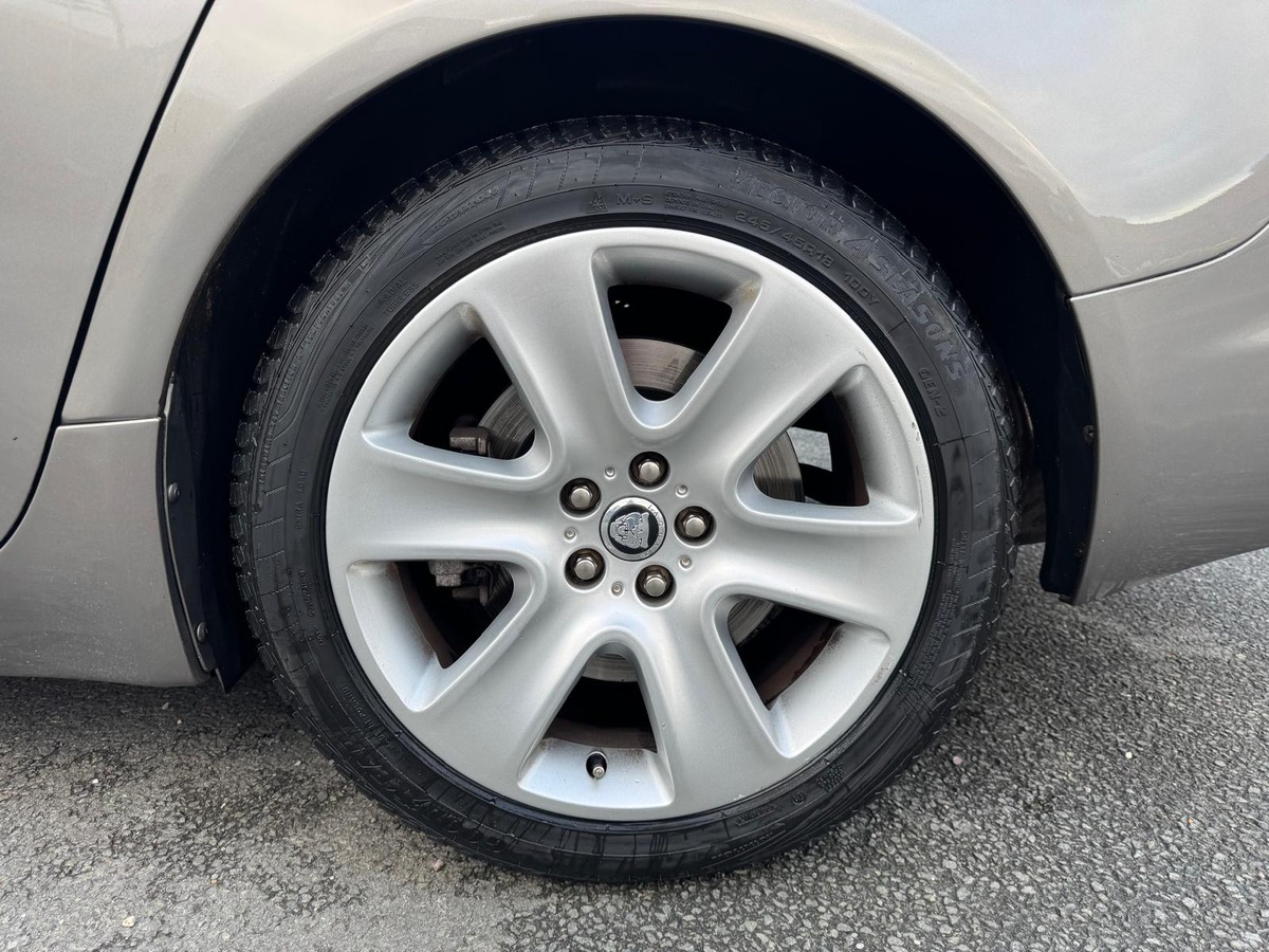 Jaguar XF 3.0 V6 Premium Luxury - Révisé - Garantie