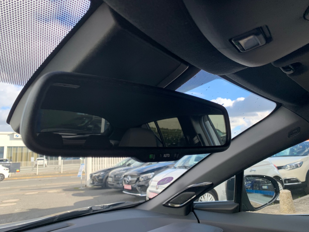 Toyota C-HR 184 ch | Attelage | GPS | Radio JBL | Caméra recul | Radar stationnement arriére, avant