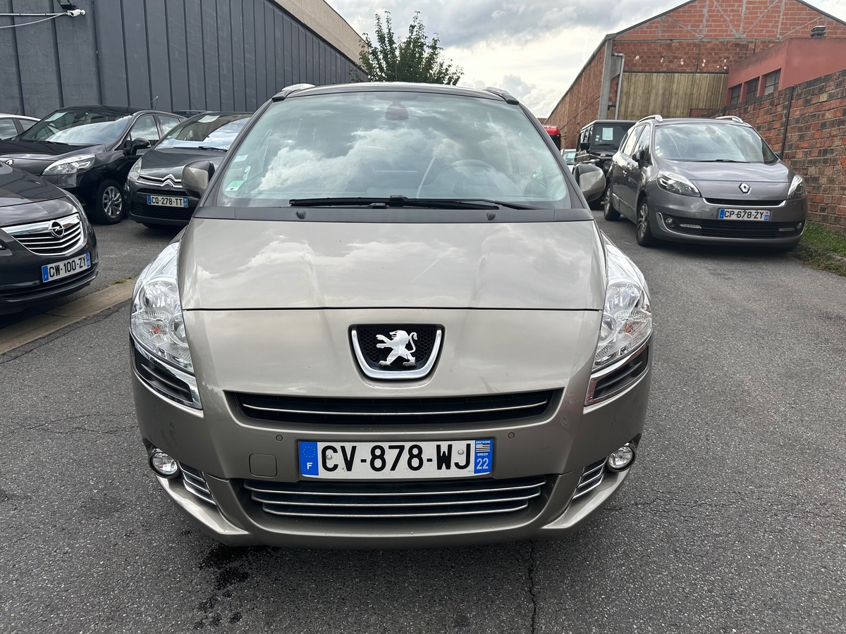 Peugeot 5008 1.6 HDI 115 CV 1er main 7 place 4XCBL