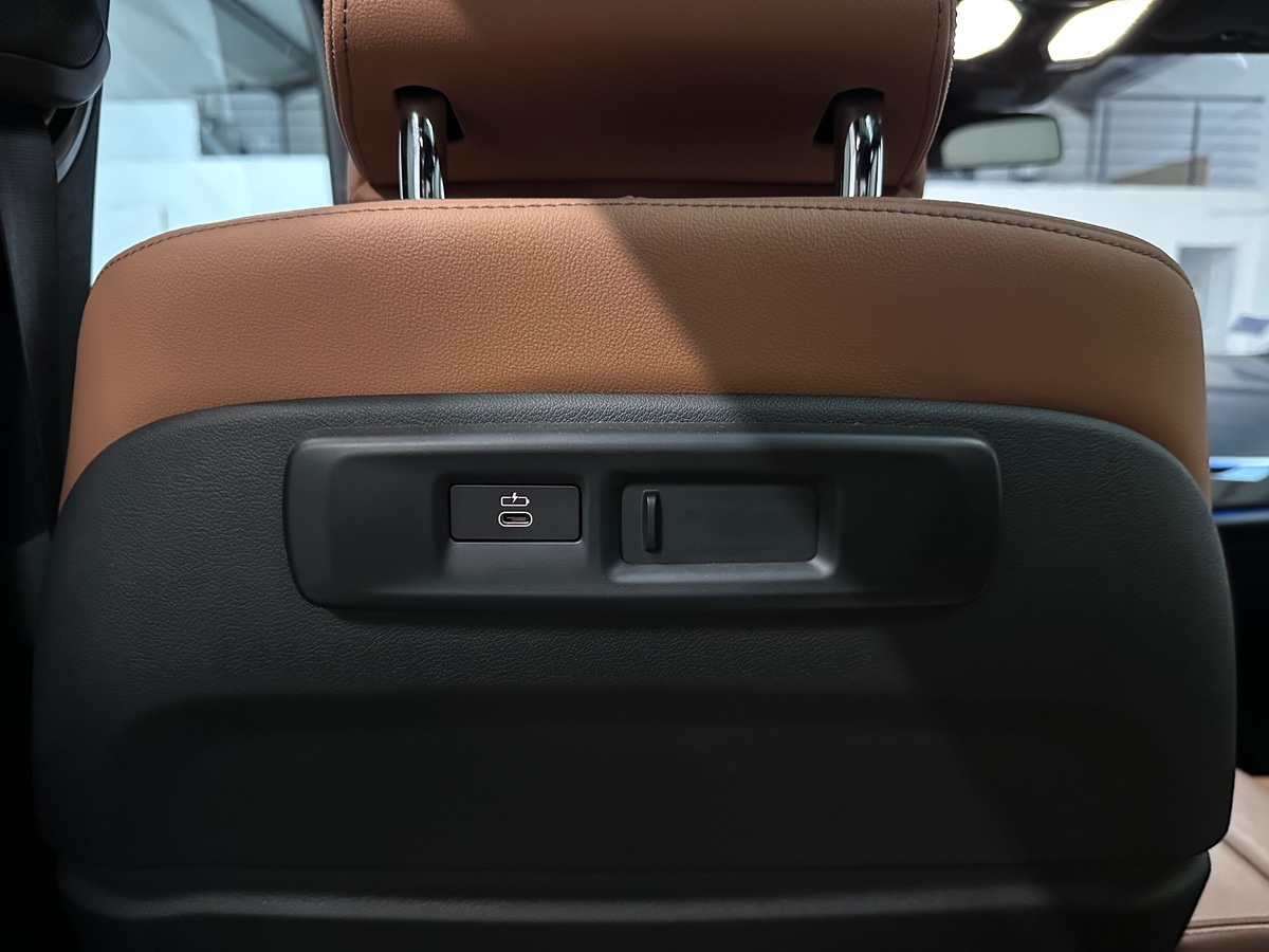 Bmw X5 (G05) XDRIVE 45E 394 HYBRIDE  M SPORT BVA8 4 roues directrices