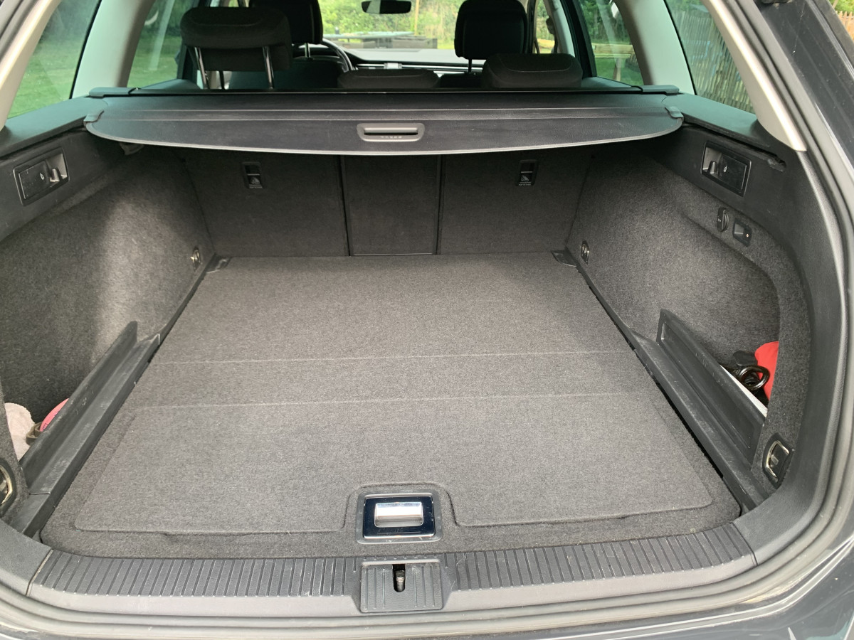 Volkswagen Passat Break TDI 2.0 l | 150 ch | Siéges volant chauffants |