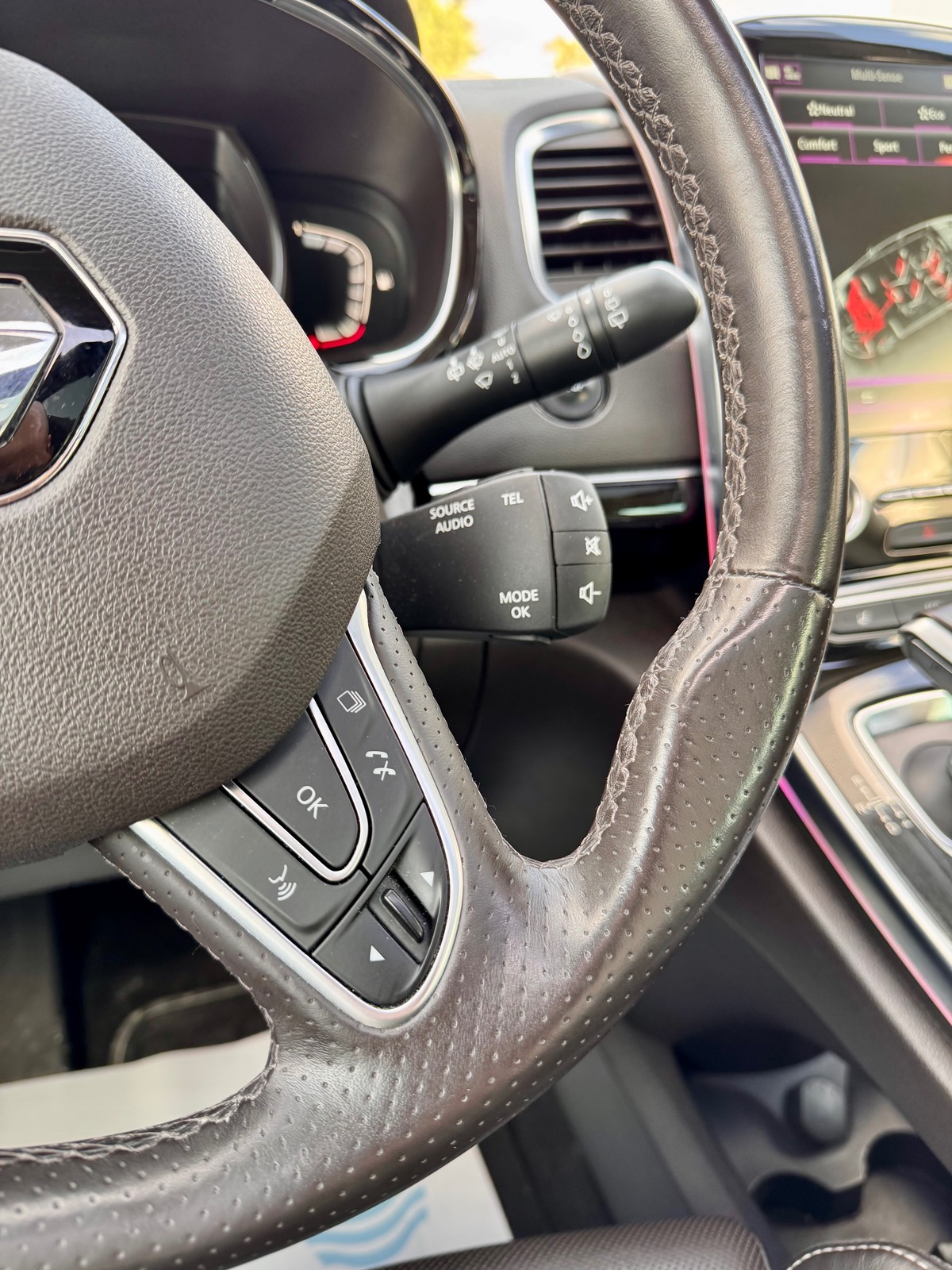 RENAULT Espace V dCi 160 CV Energy Twin Turbo Initiale Paris