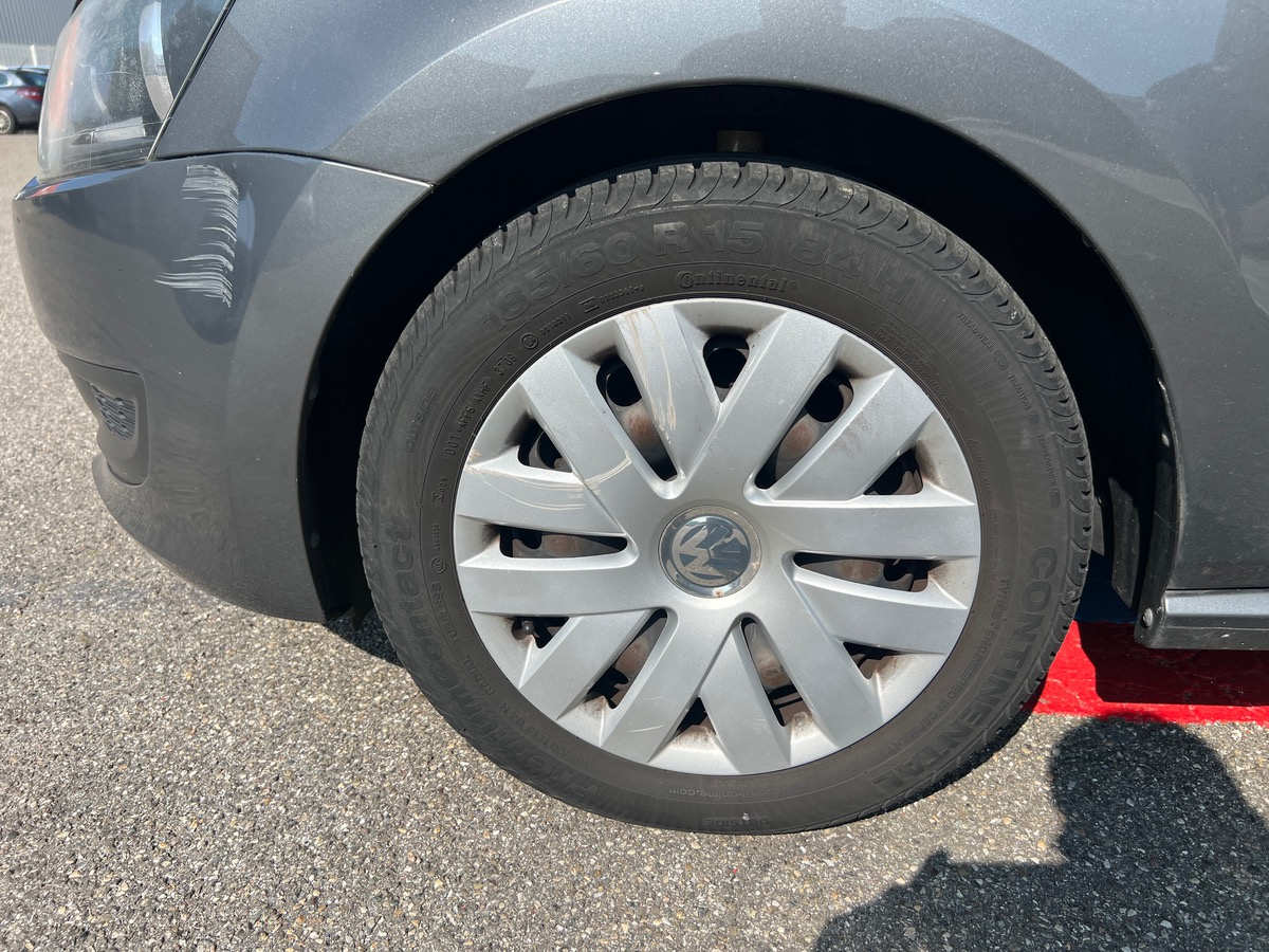 Volkswagen Polo V TRENDLINE 1,6L  90cv TDI , SUIVI COMPLET