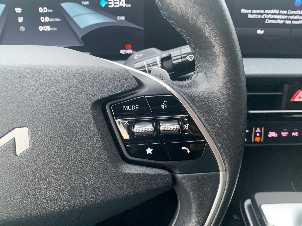 Kia EV6 229 | Active | Caméra recul | Démarrage sans clé | Radar arriére | Régulateur adaptatif