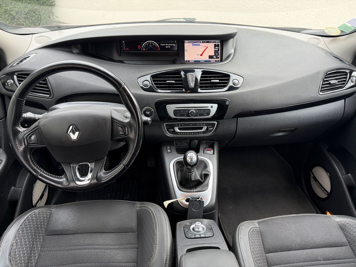 RENAULT Scenic III 1.5 DCI 110 CV BOSE ÉDITION 1er mains