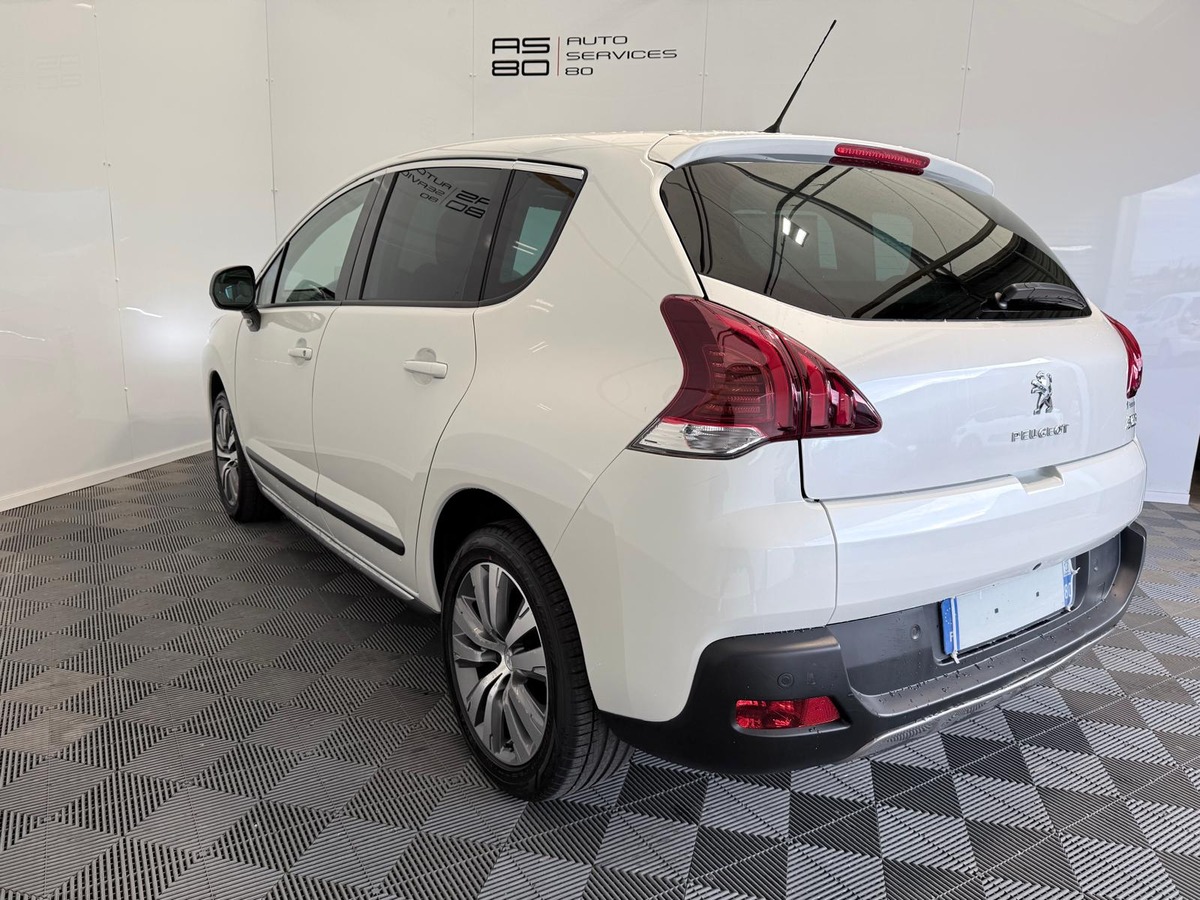 Peugeot 3008 1.6 HDI 115  ALLURE Première main