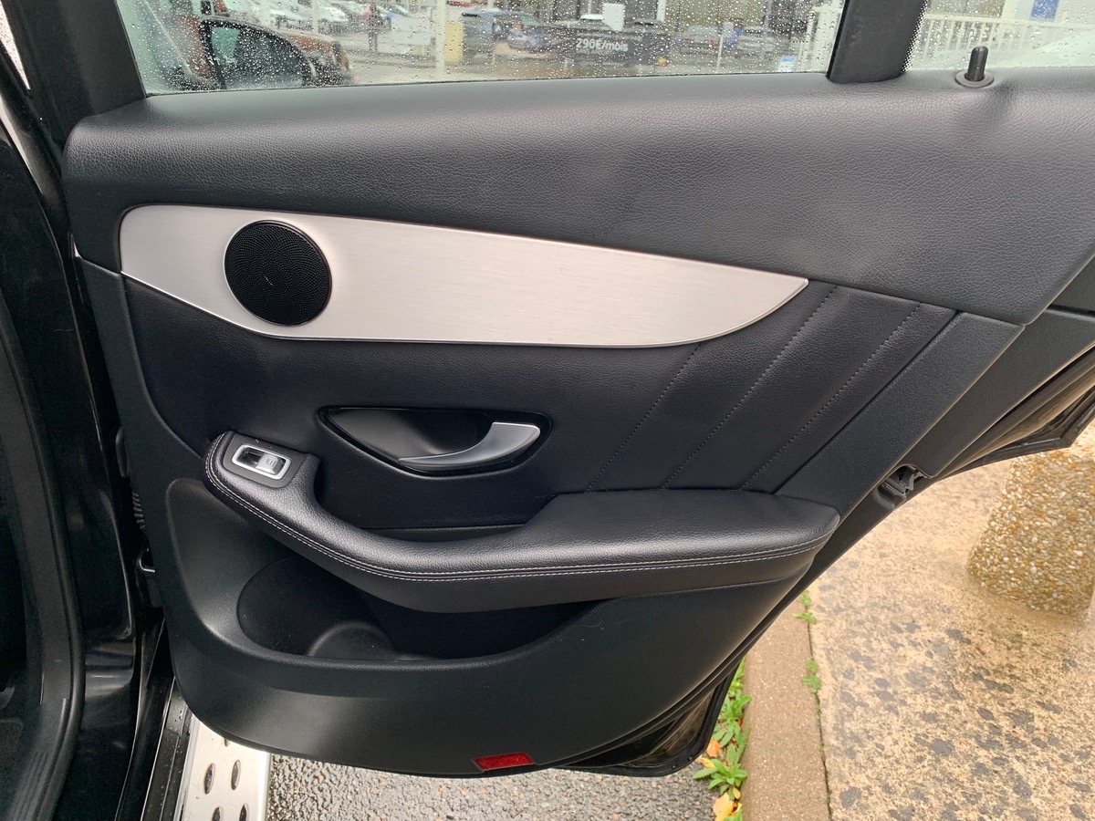 Mercedes-Benz GLC Coupé 204 ch | 250 | Sportline | 4 MATIC | Pack Aide au Parking Active avec caméra