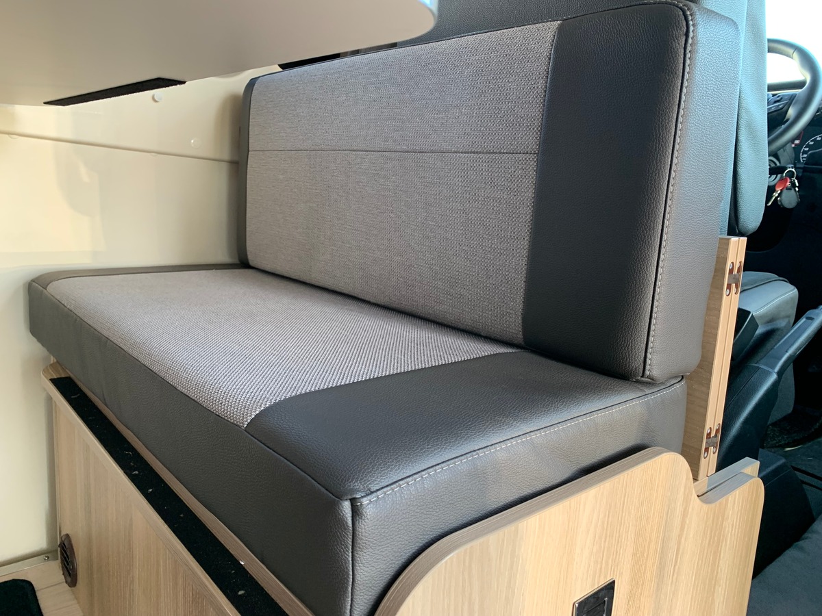 Ford CAMPEREVE 130 chevaux | Premiére MAIN | Cap Land | Caméra de recul | Apple car play