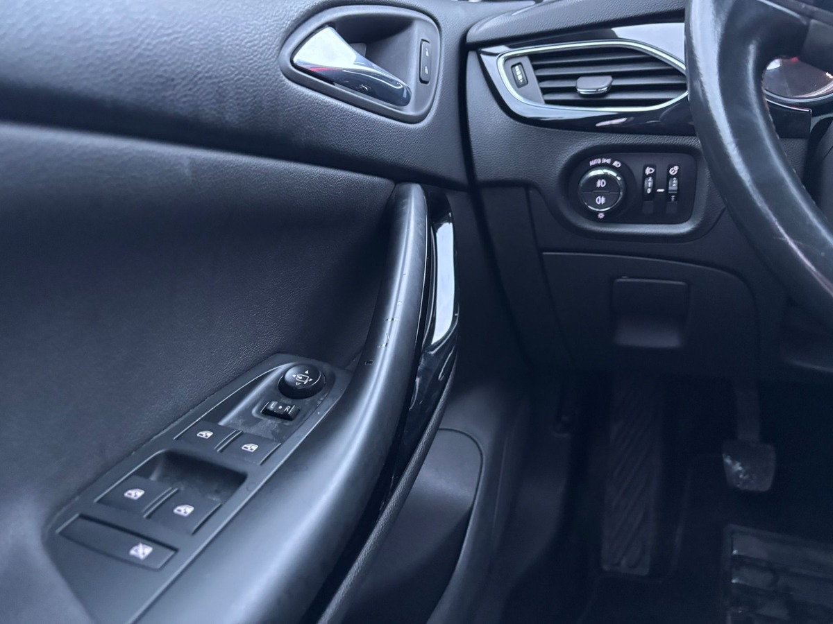 Opel Astra 1.4 SIDI 125 Turbo Carplay Innovation - Révisé - Garantie