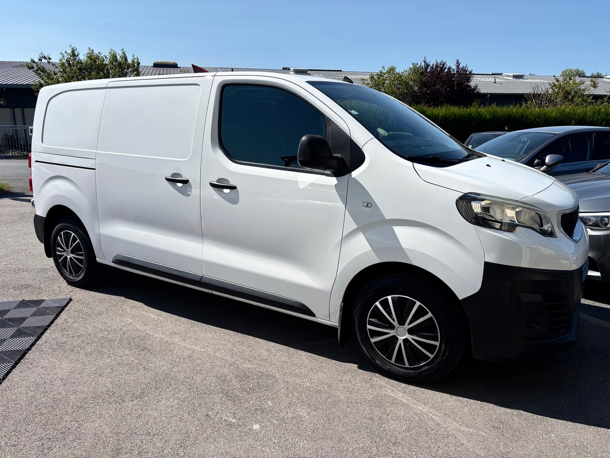 Peugeot Expert L2H1 2.0 120 BVM6 Premium Pack