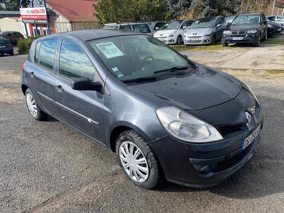 RENAULT Clio 1.5 dci 70cv 247280km 