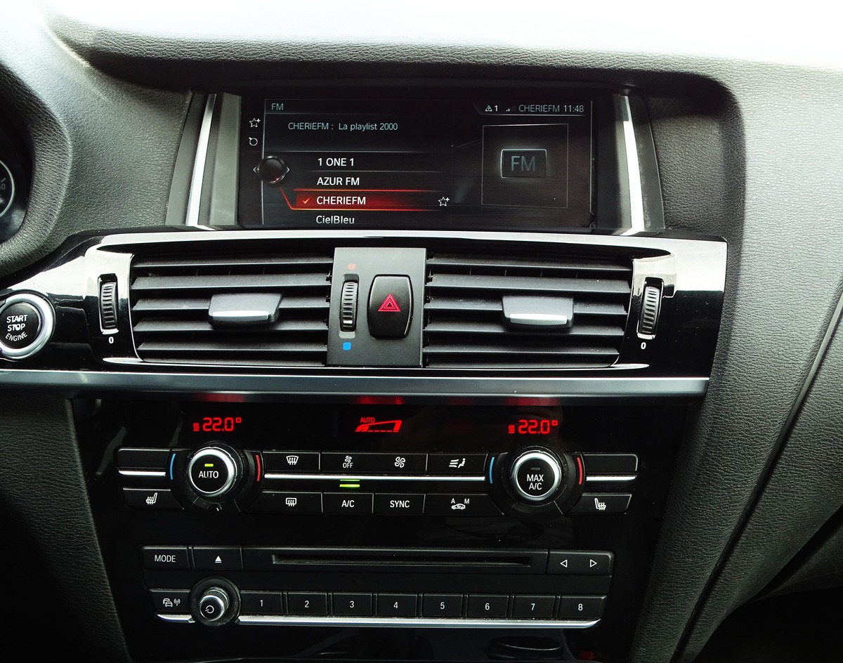 Bmw X4 II (F26) XDRIVE20D 190 Ch M SPORT BVA8 / Caméra 360° / Sièges chauffants / Pack Black / Leds