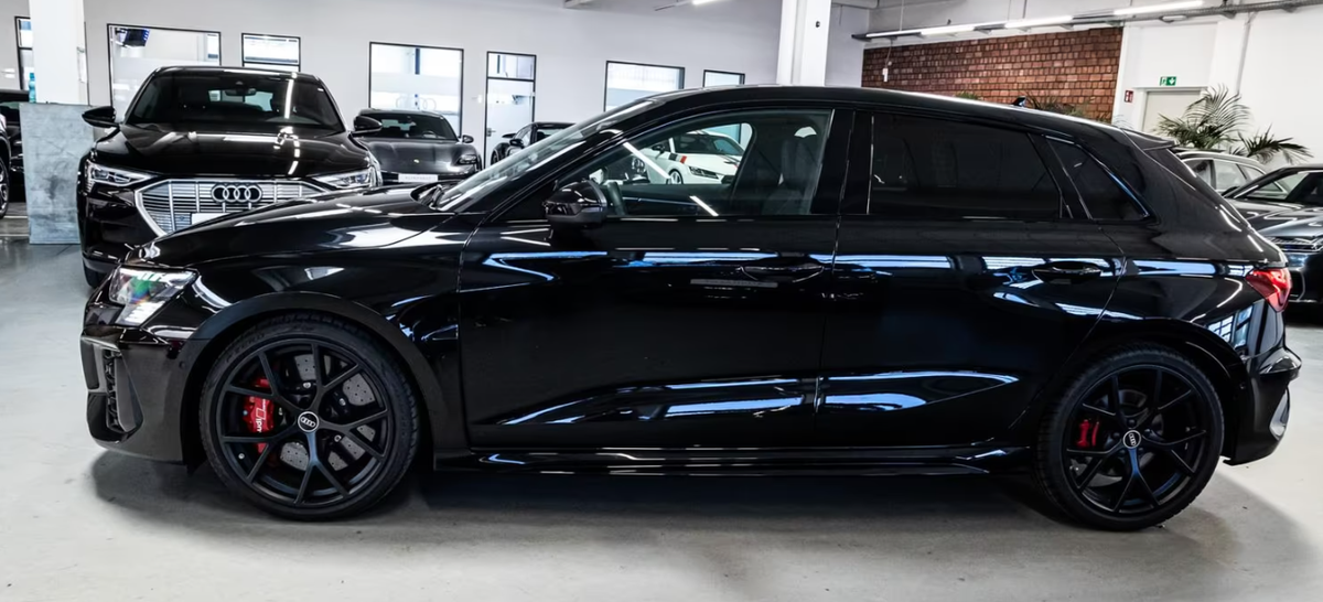 Audi RS3 Sportback IV 2.5 TFSI 400ch quattro S tronic 7 Bang&Olufsen Toit ouvrant Freins céramique