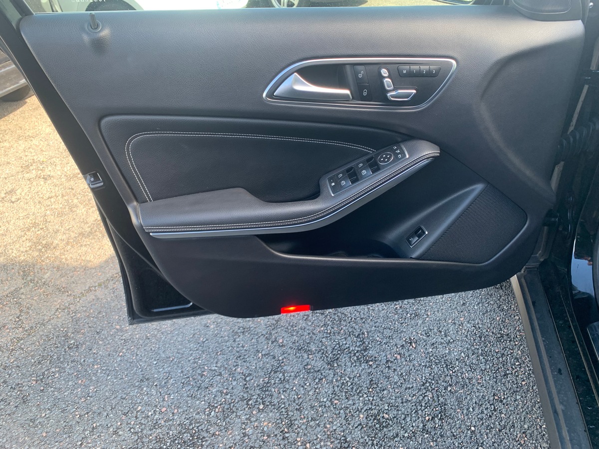 Mercedes-Benz GLA 136 | Sensation | Caméra recul | Régulateur vitesse | Siéges chauffants électrique