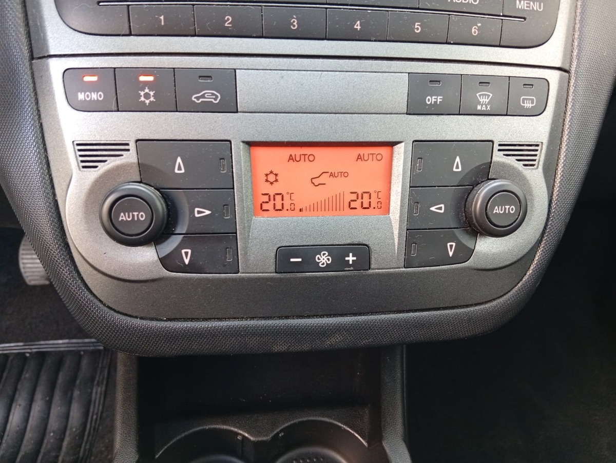 Fiat Punto Grande Punto 1.3 Multijet 16v 90ch Sport 3p